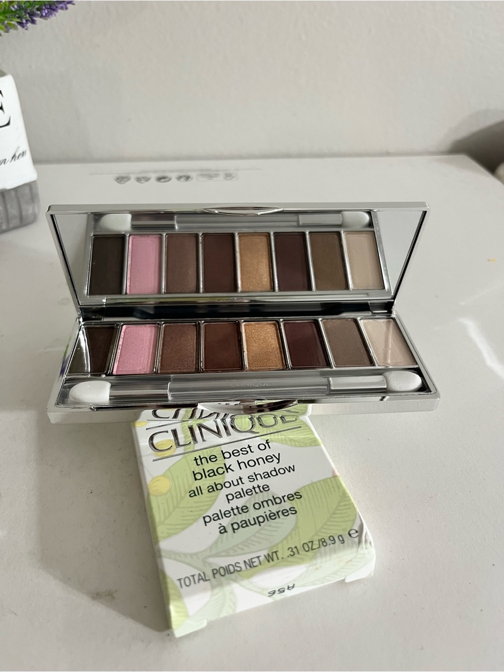 The Best Of Black Honey, Clinique All About Shadow Palette, 0.31 OZ / 8.9 g
